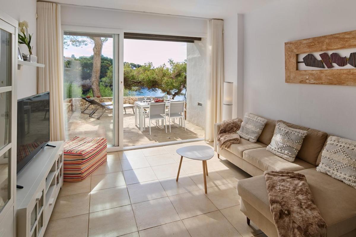 Sea Frontline Apartment 'Ernesto'. Pool. Wifi Сантаний Екстериор снимка