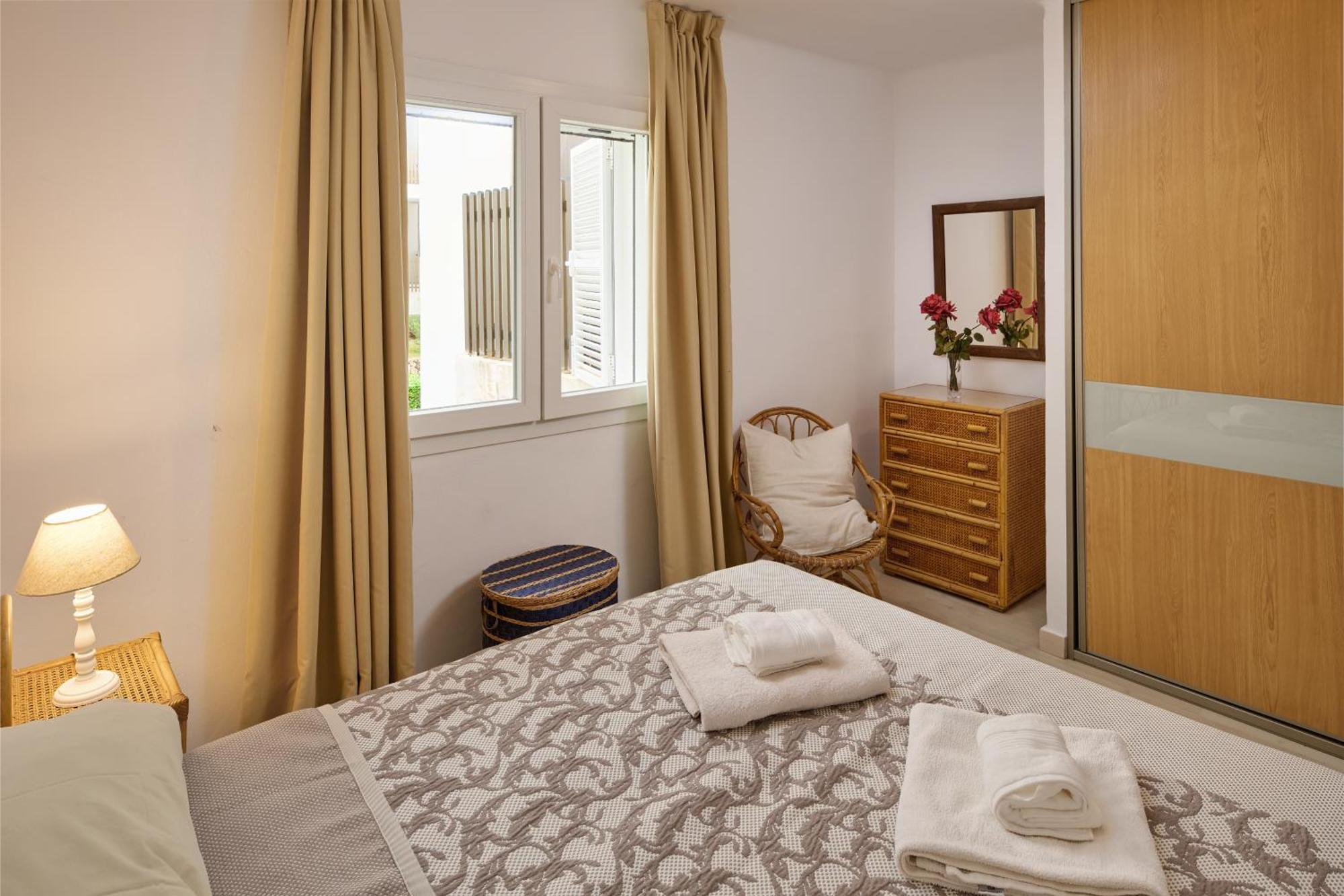 Sea Frontline Apartment 'Ernesto'. Pool. Wifi Сантаний Екстериор снимка