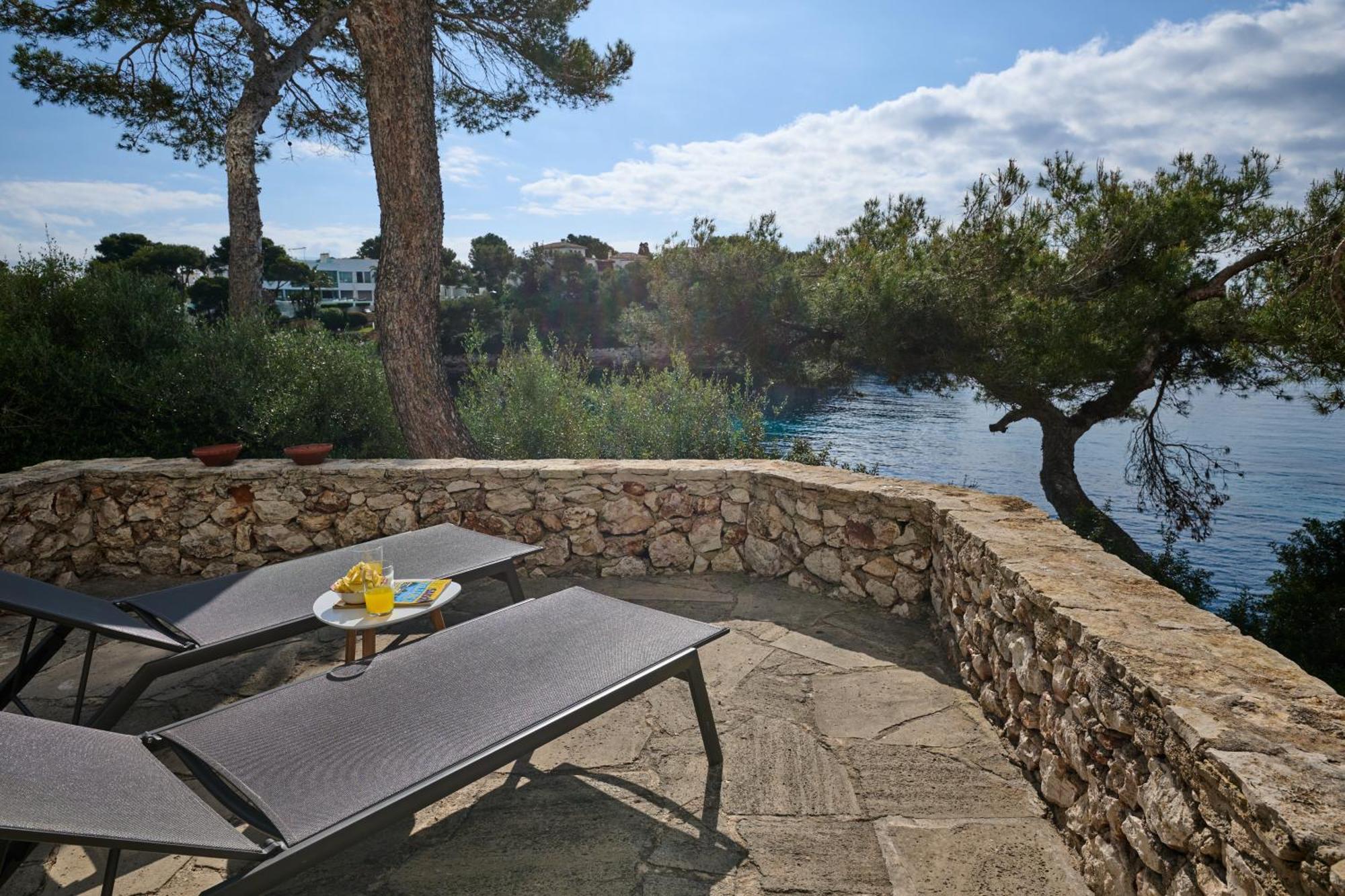 Sea Frontline Apartment 'Ernesto'. Pool. Wifi Сантаний Екстериор снимка